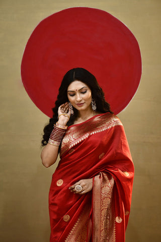 'Chand Boota' Red Pure Katan Silk Kadhua Banarasi Handloom Saree