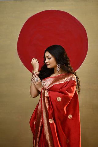 'Chand Boota' Red Pure Katan Silk Kadhua Banarasi Handloom Saree