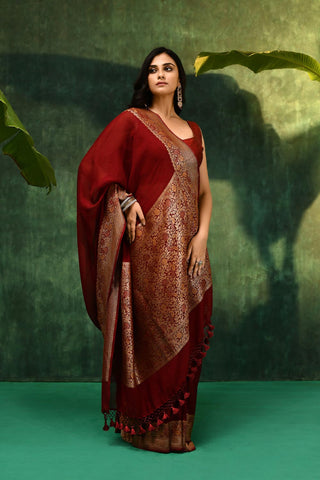 'Pride of Kashi' Shikargah Elegance Royal Maroon Pure Khaddi Georgette Banarasi Handloom Saree