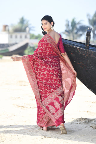 'Zaroka' Raspberry Pink Pure Resham Cotton Banarasi Handloom Saree