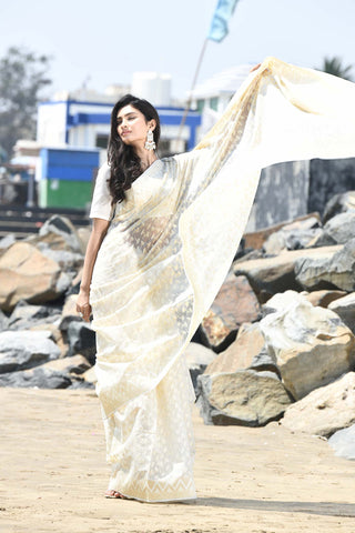 Mehfil-e-Rang' Off-white Pure Resham Cotton Silk Banarasi Handloom Saree