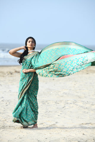 'Nazaakat'  Green Pure Resham Cotton Alfi Jaal Tilfi Border Pure Banarasi Handloom Saree