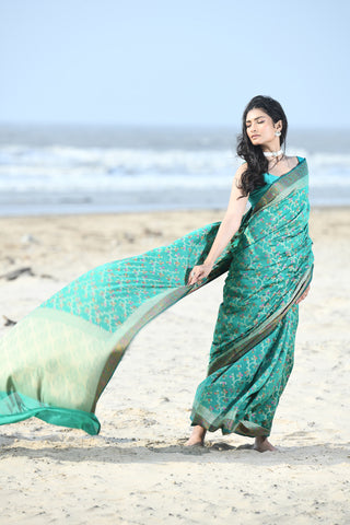 'Nazaakat'  Green Pure Resham Cotton Alfi Jaal Tilfi Border Pure Banarasi Handloom Saree