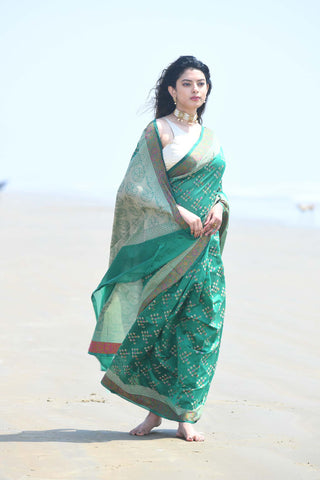 'Afreen' Green Pure Resham Cotton Alfi Booti Tilfi Border Banarasi Handloom Saree