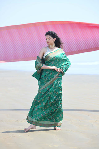 'Afreen' Green Pure Resham Cotton Alfi Booti Tilfi Border Banarasi Handloom Saree