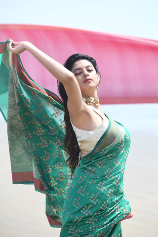 'Afreen' Green Pure Resham Cotton Alfi Booti Tilfi Border Banarasi Handloom Saree
